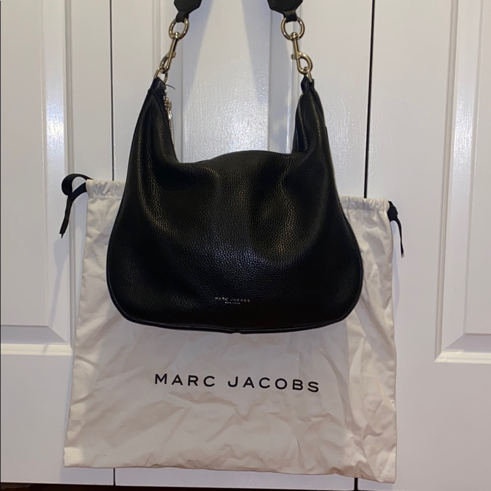 Marc Jacob’s hobo Black leather purse